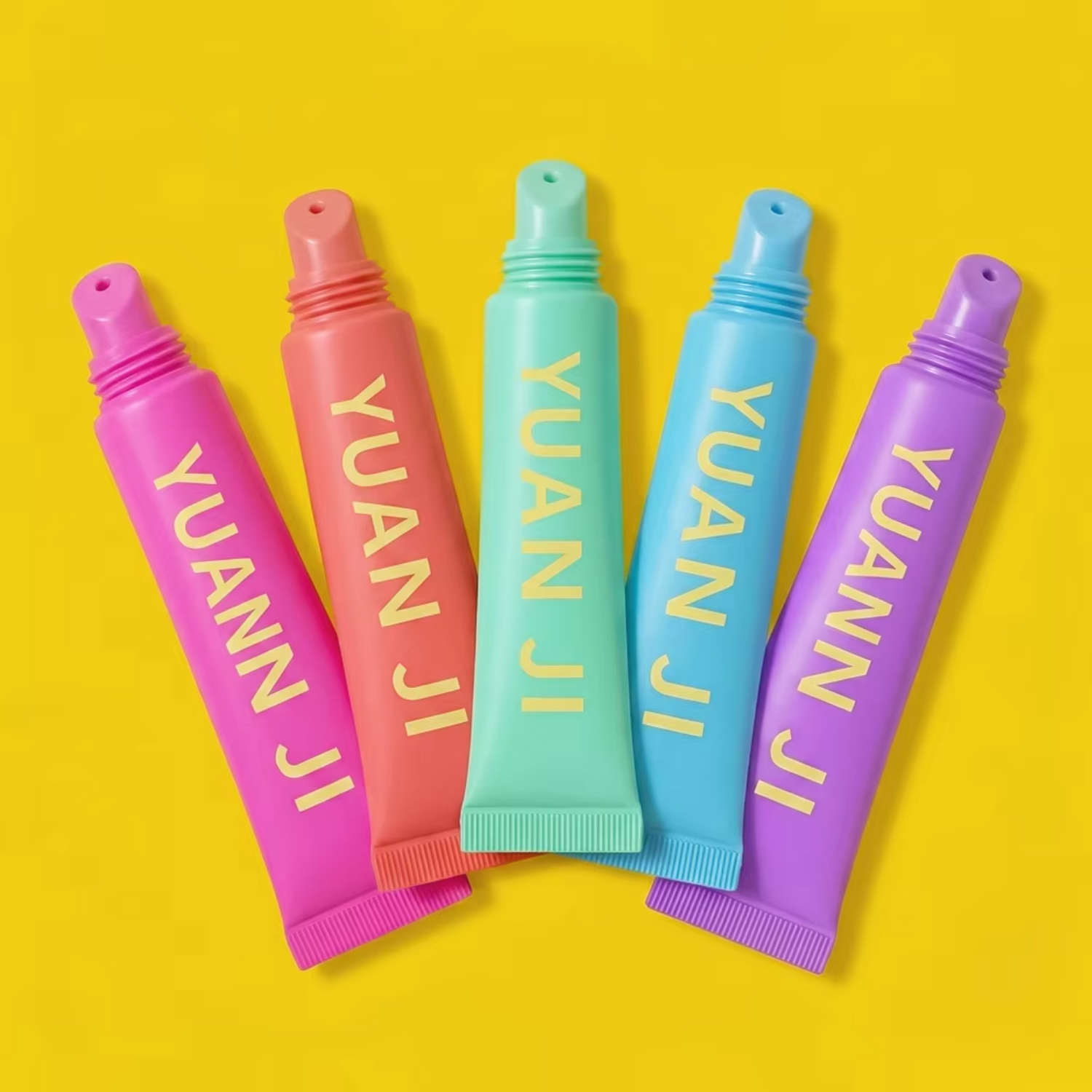 Popular 10ml 15ml Wholesale High Quality Custom Logo Screw Cap HDPE+LDPE+PP Squeeze Lip Gloss Lip Balm Skin Care Silk Screen