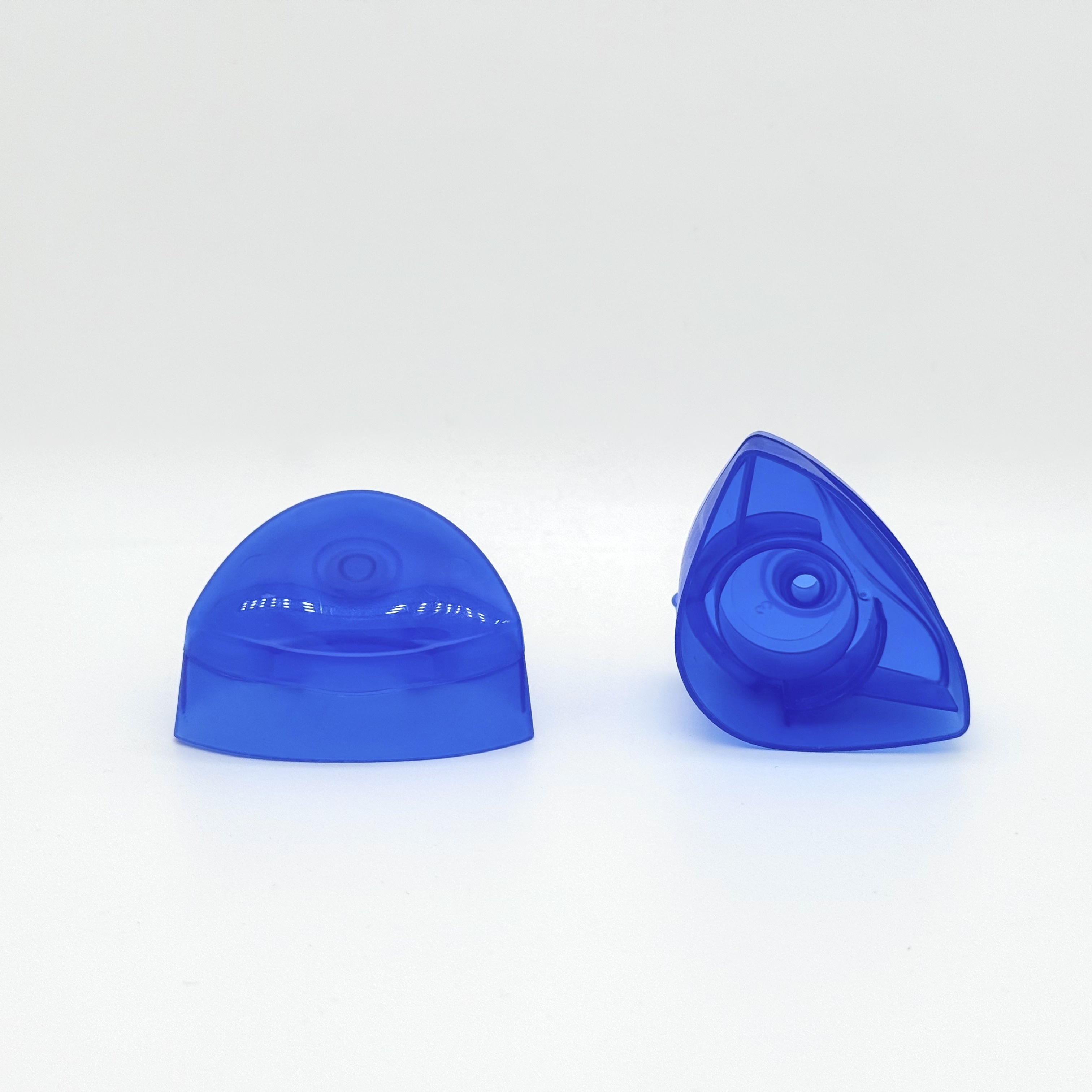 Factory Wholesale Triangle Shaped Flip Top Cap PP Plastic Lid For Haircare Skincare Cleanser Packaging Bottle Clousre