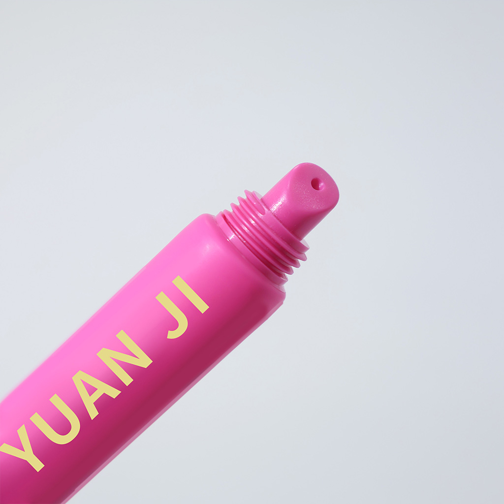 Popular 10ml 15ml Wholesale High Quality Custom Logo Screw Cap HDPE+LDPE+PP Squeeze Lip Gloss Lip Balm Skin Care Silk Screen