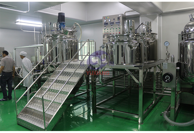 1000 Lts Reactor Vacuum Emulsifying Mixer Homogenizer Reactor 316L Homogenizer Cosmetics Production Equipment
