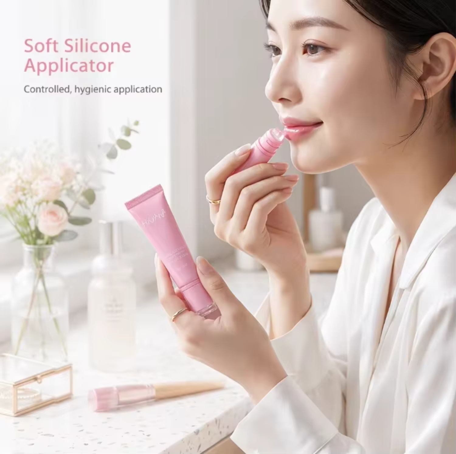 Hot Selling Valentine's Day Custom pink 15ml Lip Balm Lipgloss PE Squeeze Tube Soft Silicone Applicator Food Grade Lipstick