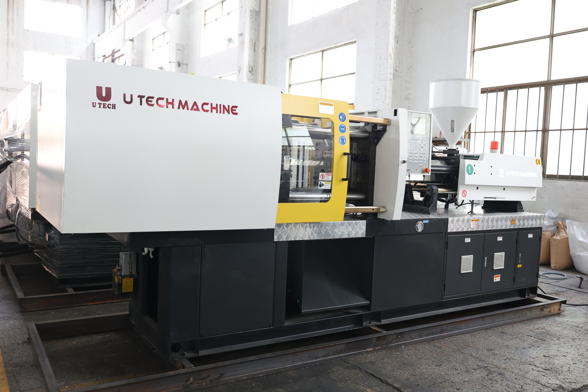 Injection Moulding Machine
